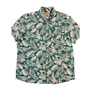 St John’s Bay Shirt Mens XL Green White Pineapple Hawaiian Button Up Tropical